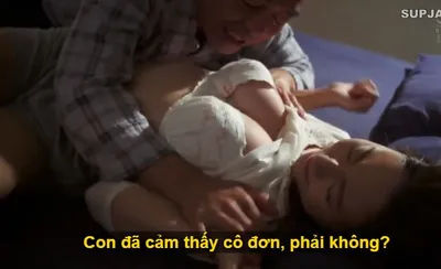 Nhìn con trai mải miết lao đầu vào việc, khiến vợ sắp cưới cô đơn lẻ loi, bố chồng nổi cơn ham muốn, liều lĩnh đè ra làm tình với con dâu.